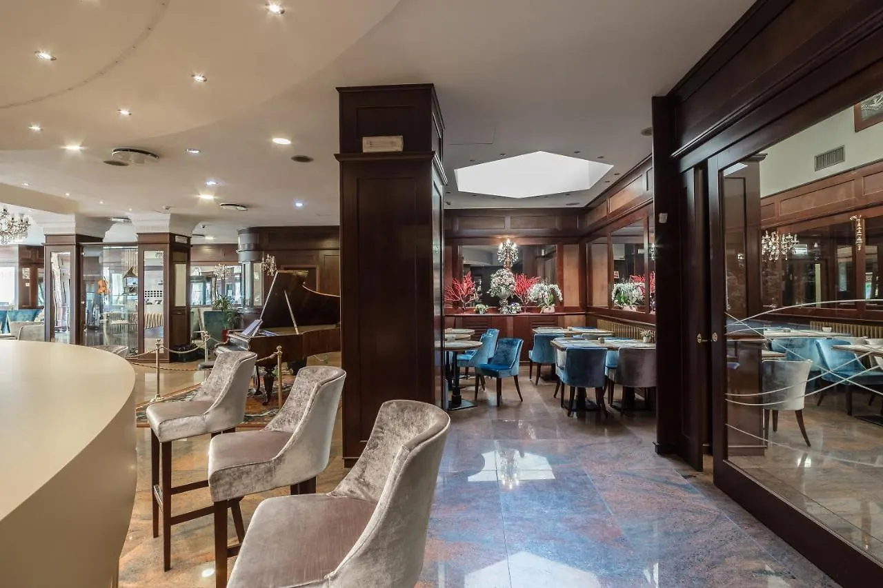 Hotel Mythos Milan