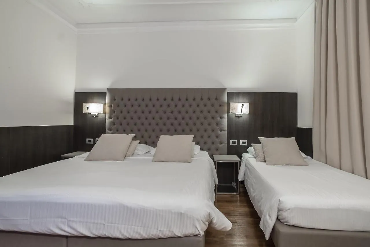 Hotel Mythos Milan 3*,  Italy