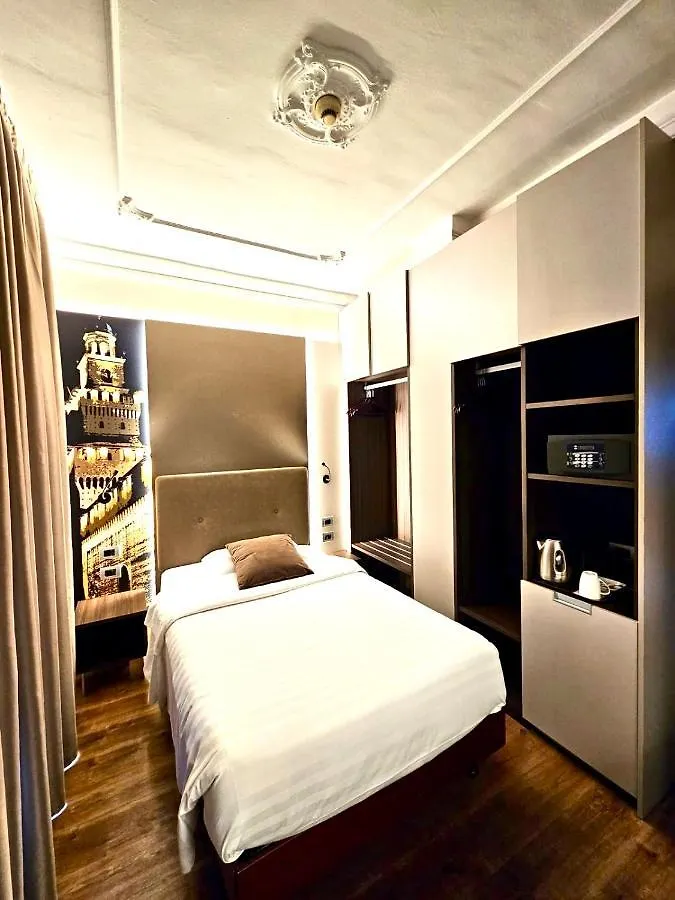 Hotel Mythos Milan