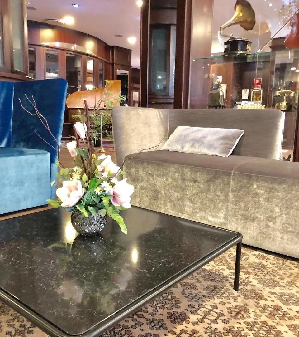 Hotel Mythos Milan
